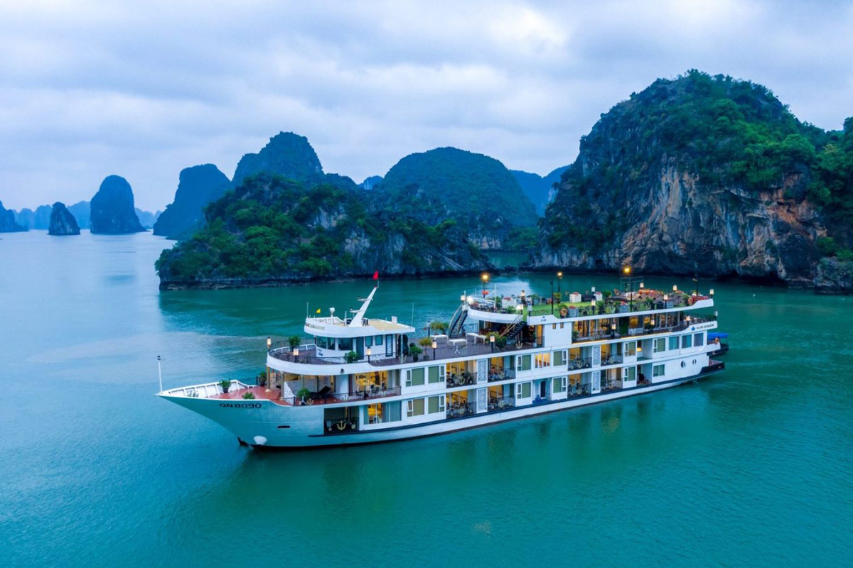 Aquamarine Ha Long Cruise
