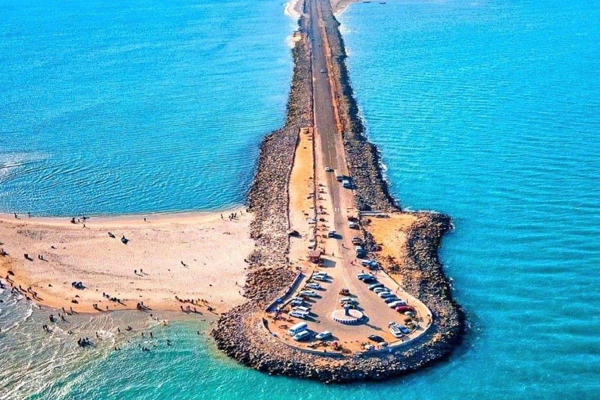 Dhanushkhodi Beach